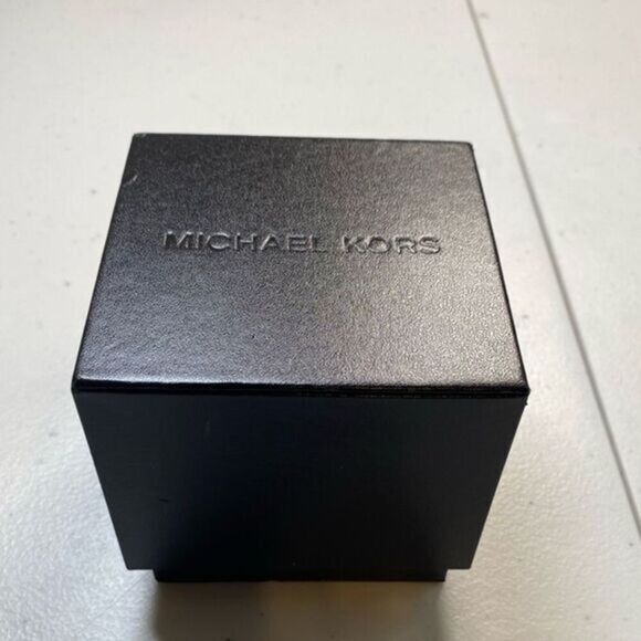 EUC Michael Kors Brown Gift Box - Picture 1 of 5